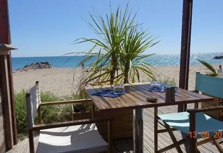 Un Petit Coin De Paradis - 프롱티냥